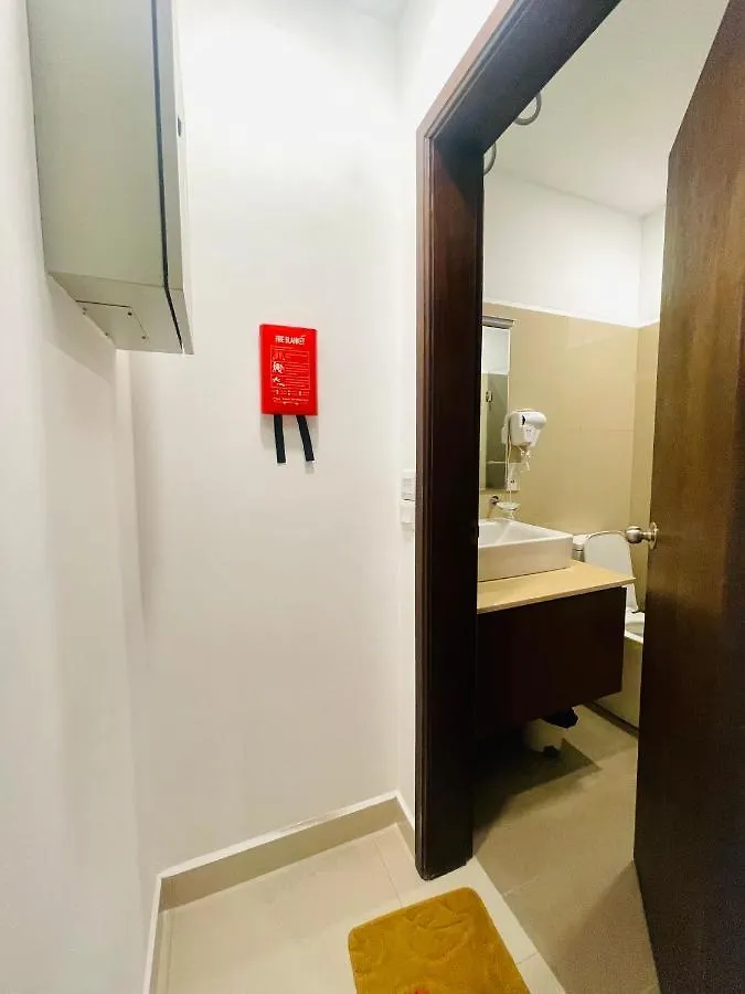 Aparthotel Ocean Breeze Negombo Sri Lanka